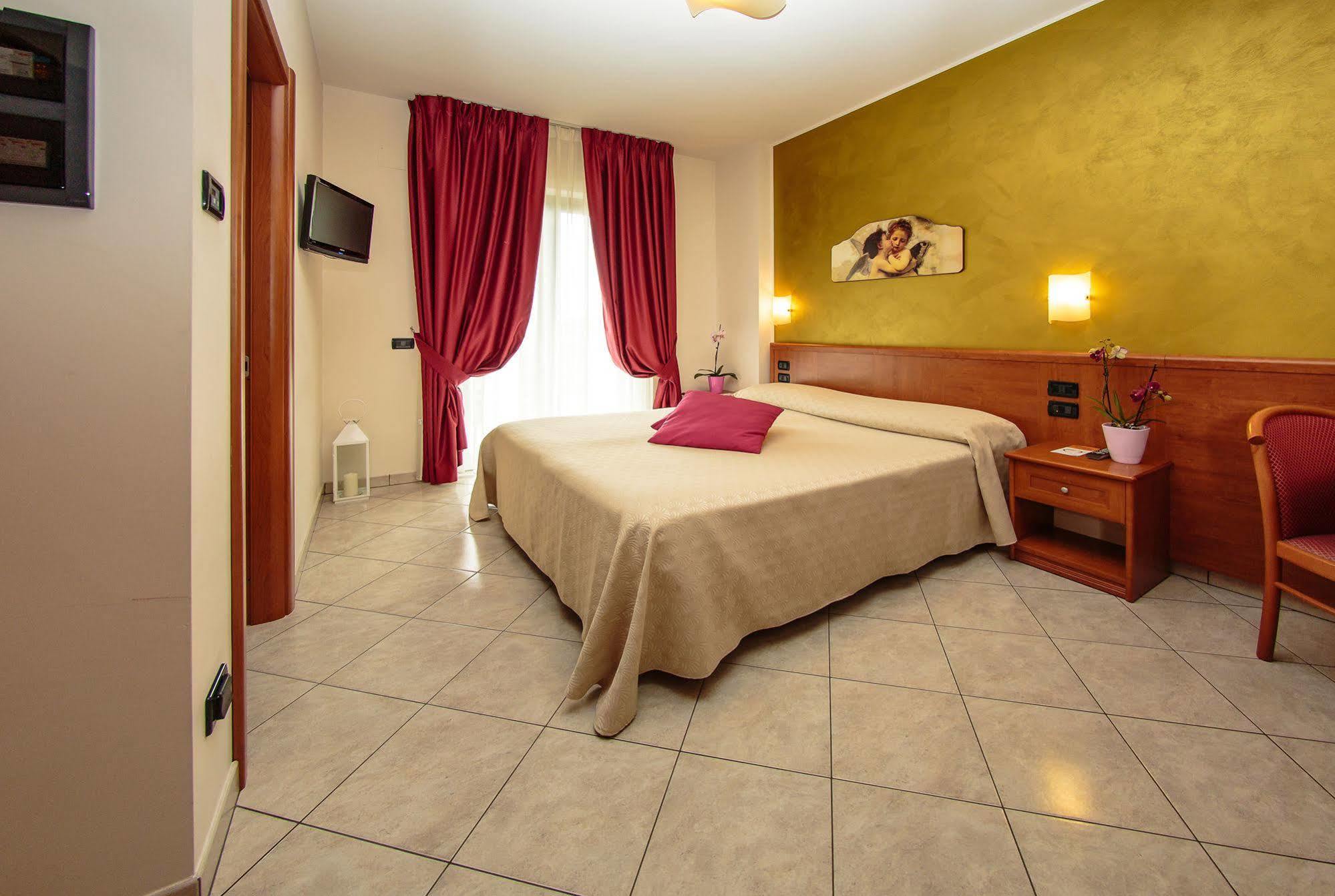 Eden Aparthotel Mozzagrogna